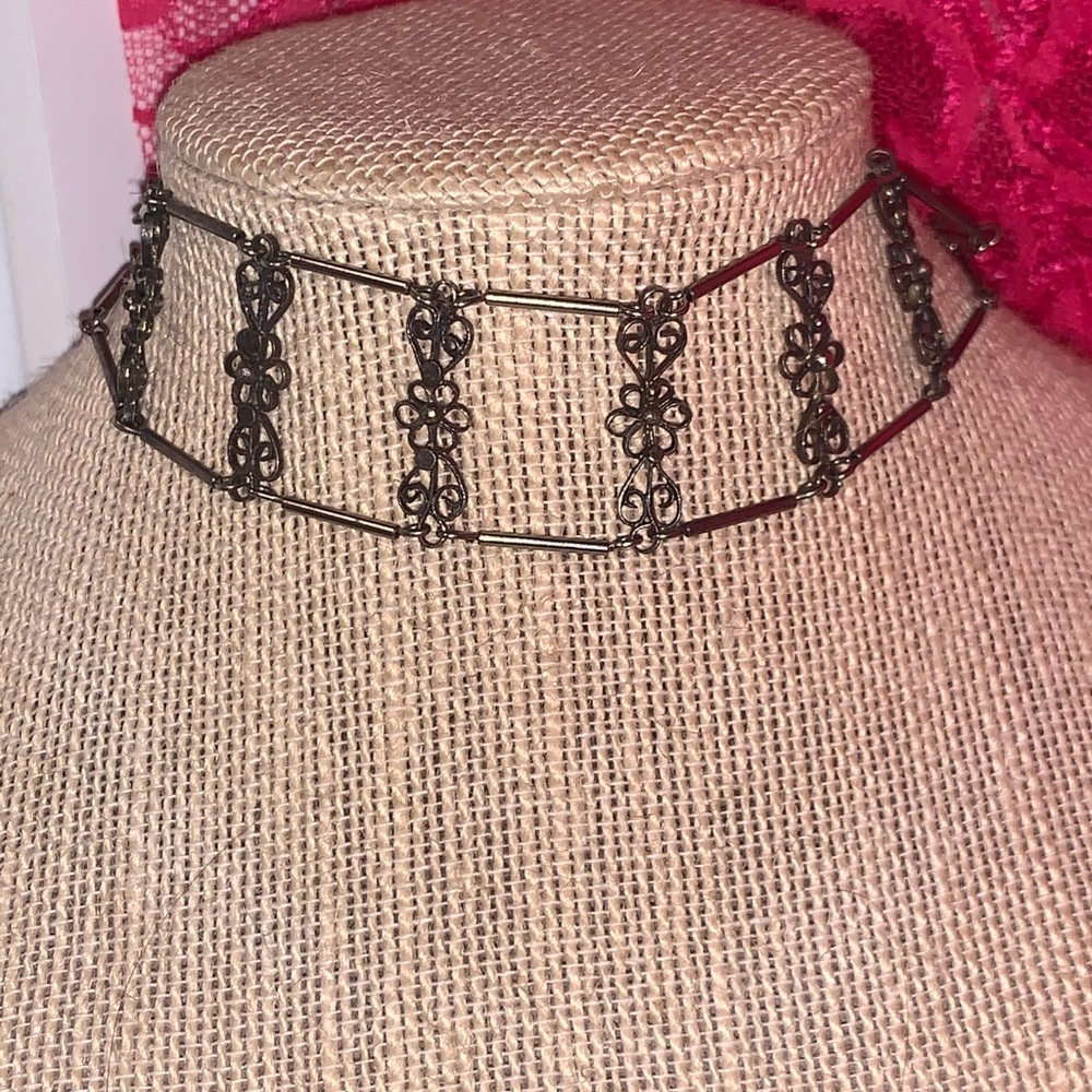 Choker